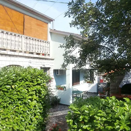 Gabi Apartment