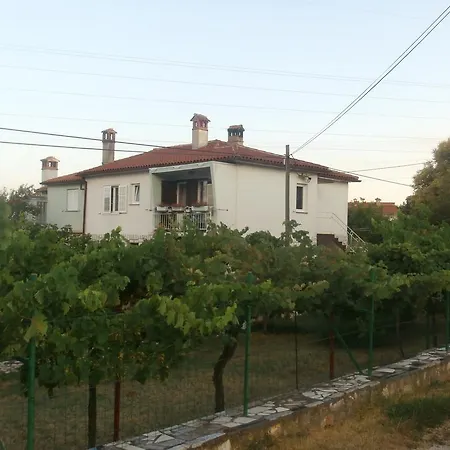 Gabi Apartment *